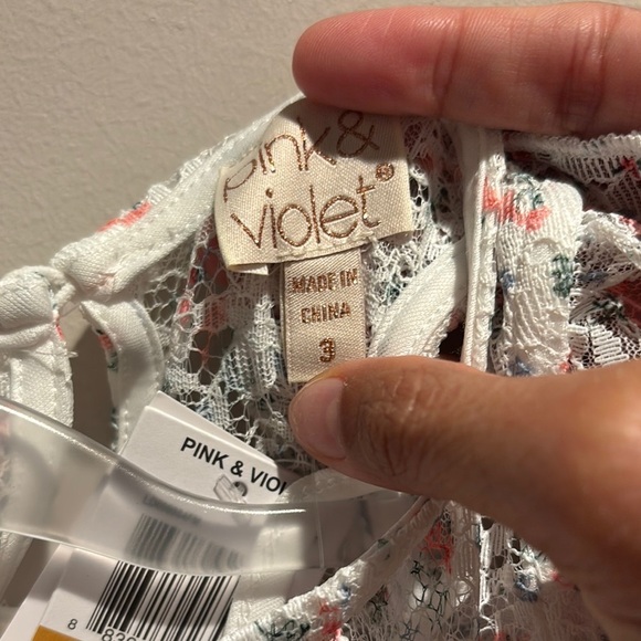 Red and White Sleeveless formal dress with Flutter Sleeves - Picture 4 of 6